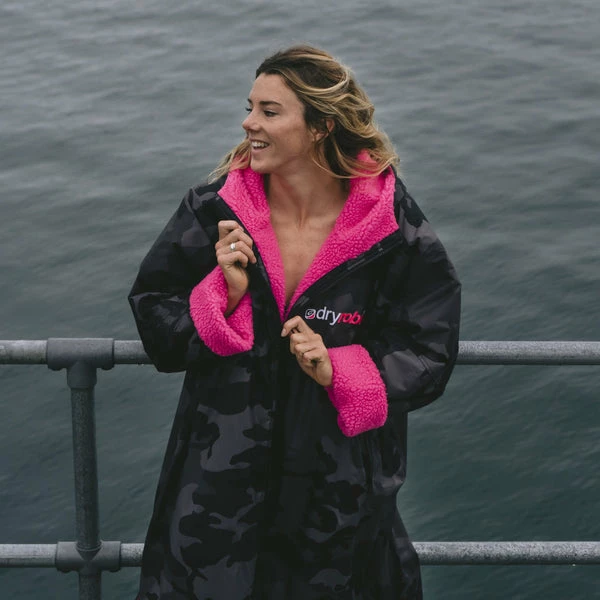 DRYROBE - Coat Long Sleeve Black Camo & Pink 7 DRYROBE - Coat Long Sleeve Black Camo & Pink - Image 5