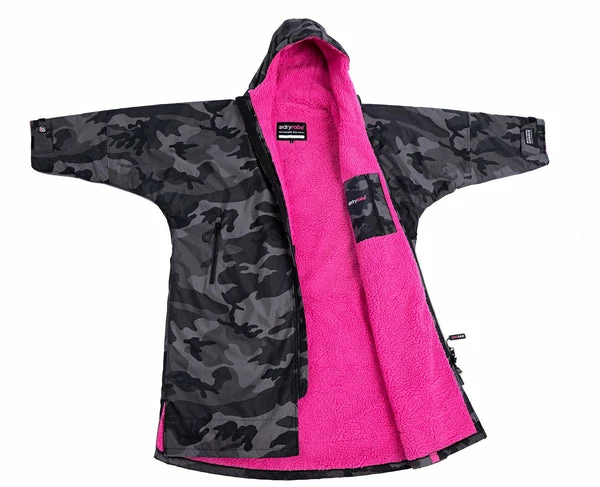 DRYROBE - Coat Long Sleeve Black Camo & Pink 6 DRYROBE - Coat Long Sleeve Black Camo & Pink - Image 4